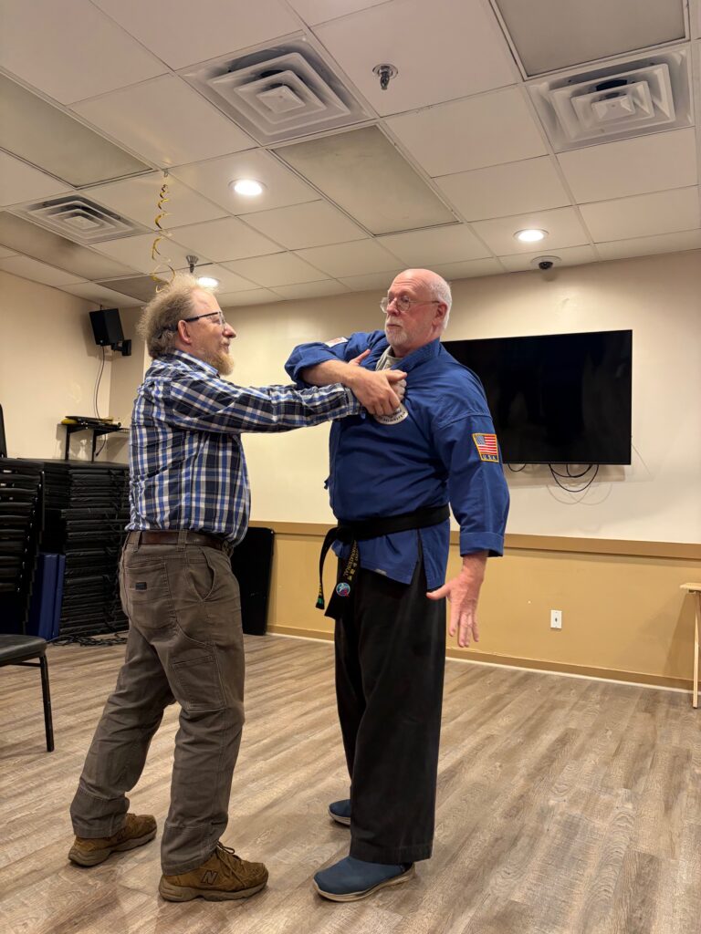 Mark Wrist Lock Against Label Grab